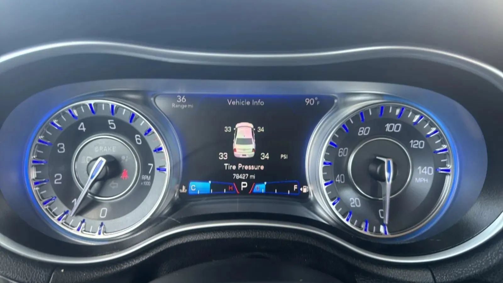 Used 2016 Chrysler 300 C RWD image 10