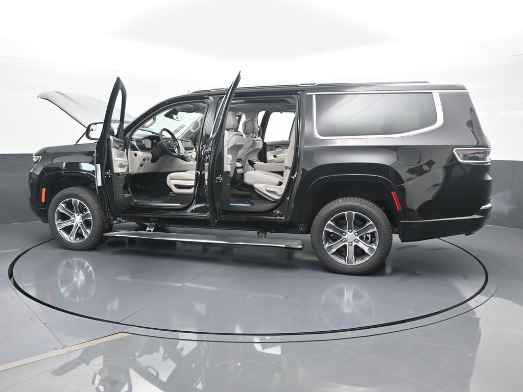 Used 2024 Jeep Grand Wagoneer L 4WD image 89