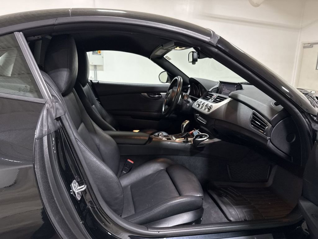 Used 2015 BMW Z4 sDrive35i RWD image 21