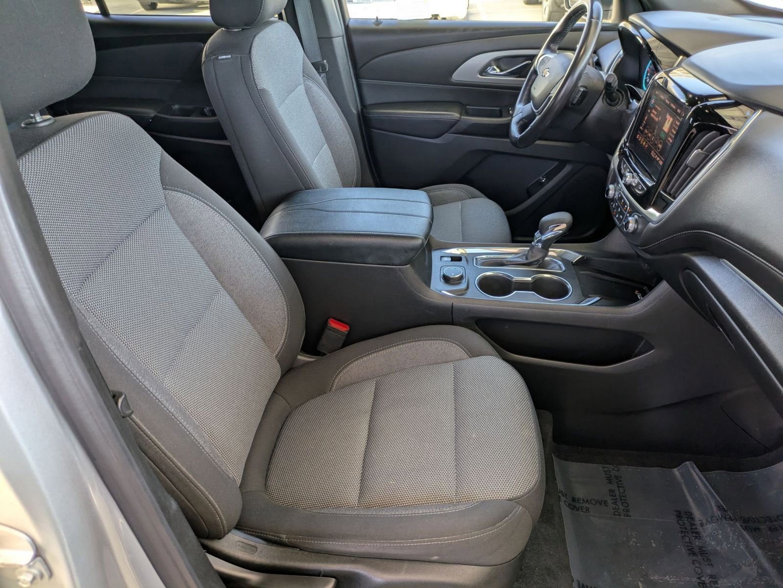 Used 2022 Chevrolet Traverse LT FWD image 27