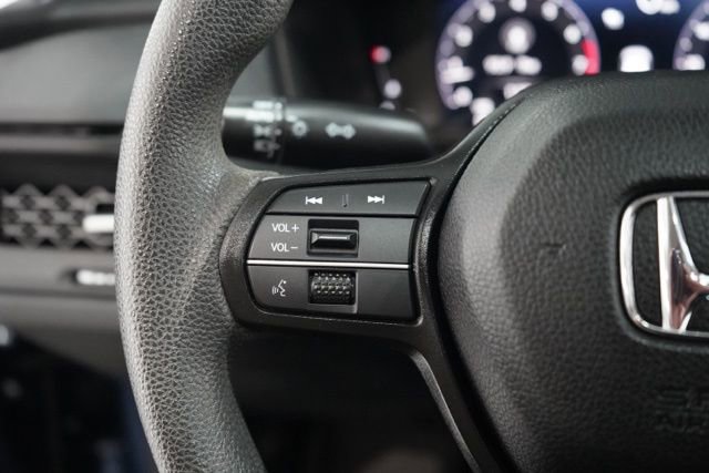 Used 2023 Honda Accord EX image 19