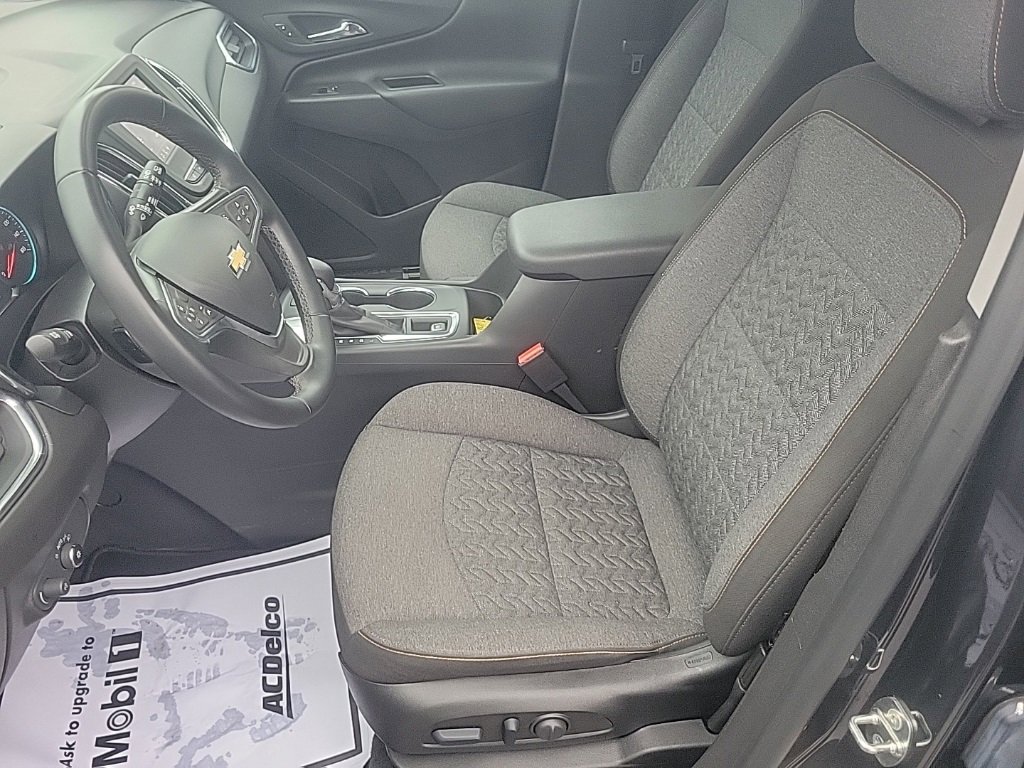 Used 2023 Chevrolet Equinox LT image 25