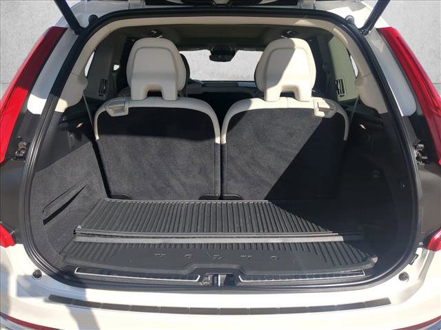 Used 2022 Volvo XC90 T8 Inscription w/ Advanced Package image 6