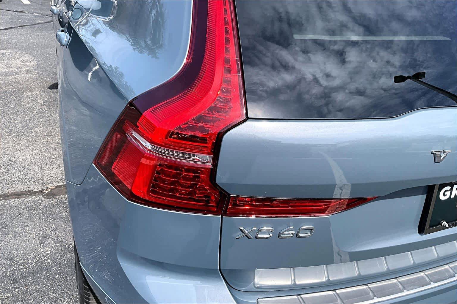 Used 2023 Volvo XC60 B5 Plus w/ Climate Package image 27