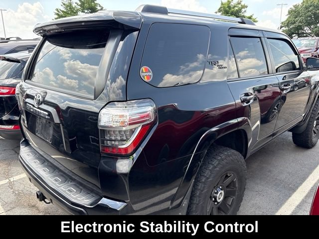 Used 2018 Toyota 4Runner TRD Off-Road Premium AWD/4WD image 6