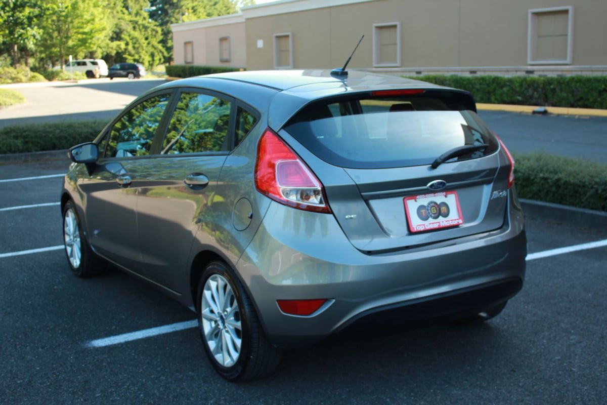 Used 2014 Ford Fiesta SE w/ Equipment Group 201A FWD image 5