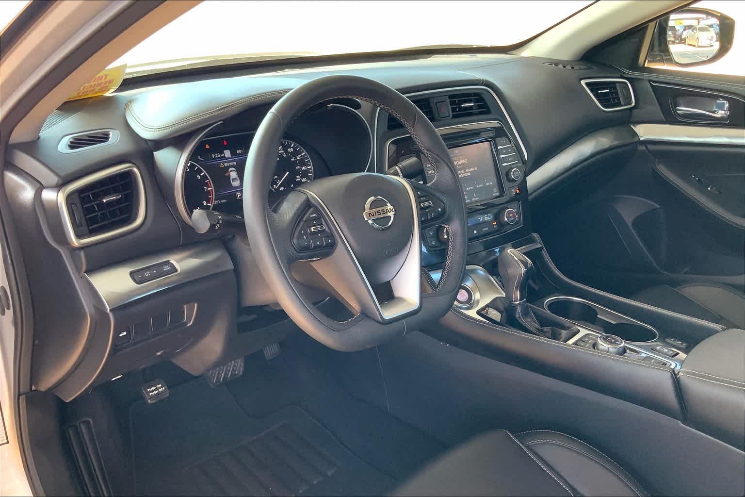 Used 2022 Nissan Maxima SV w/ Floor Mat Group FWD image 16