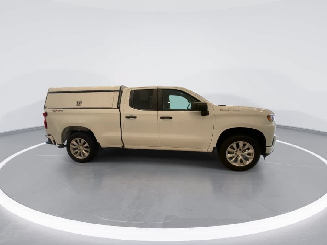 Used 2021 Chevrolet Silverado 1500 Custom AWD/4WD image 9