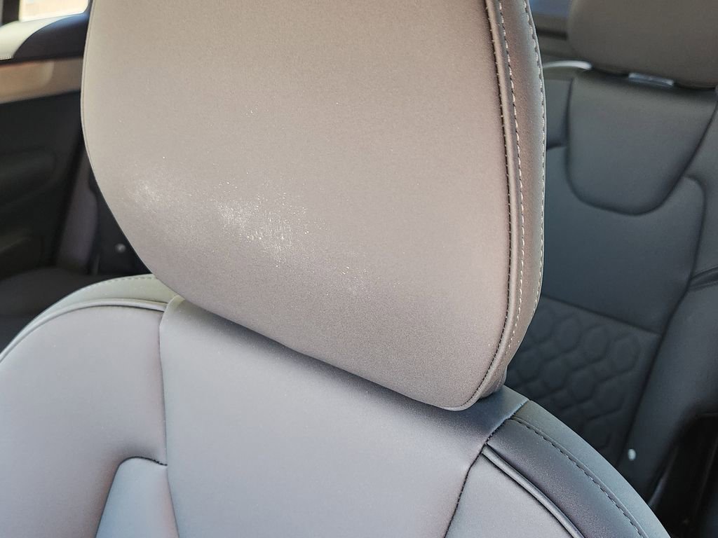 New 2025 Volvo XC90 B6 Core w/ Protection Package Premier image 5