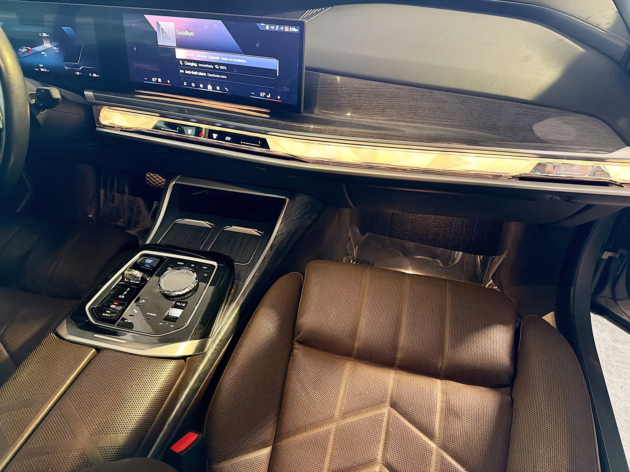 Used 2024 BMW i7 eDrive50 RWD image 17