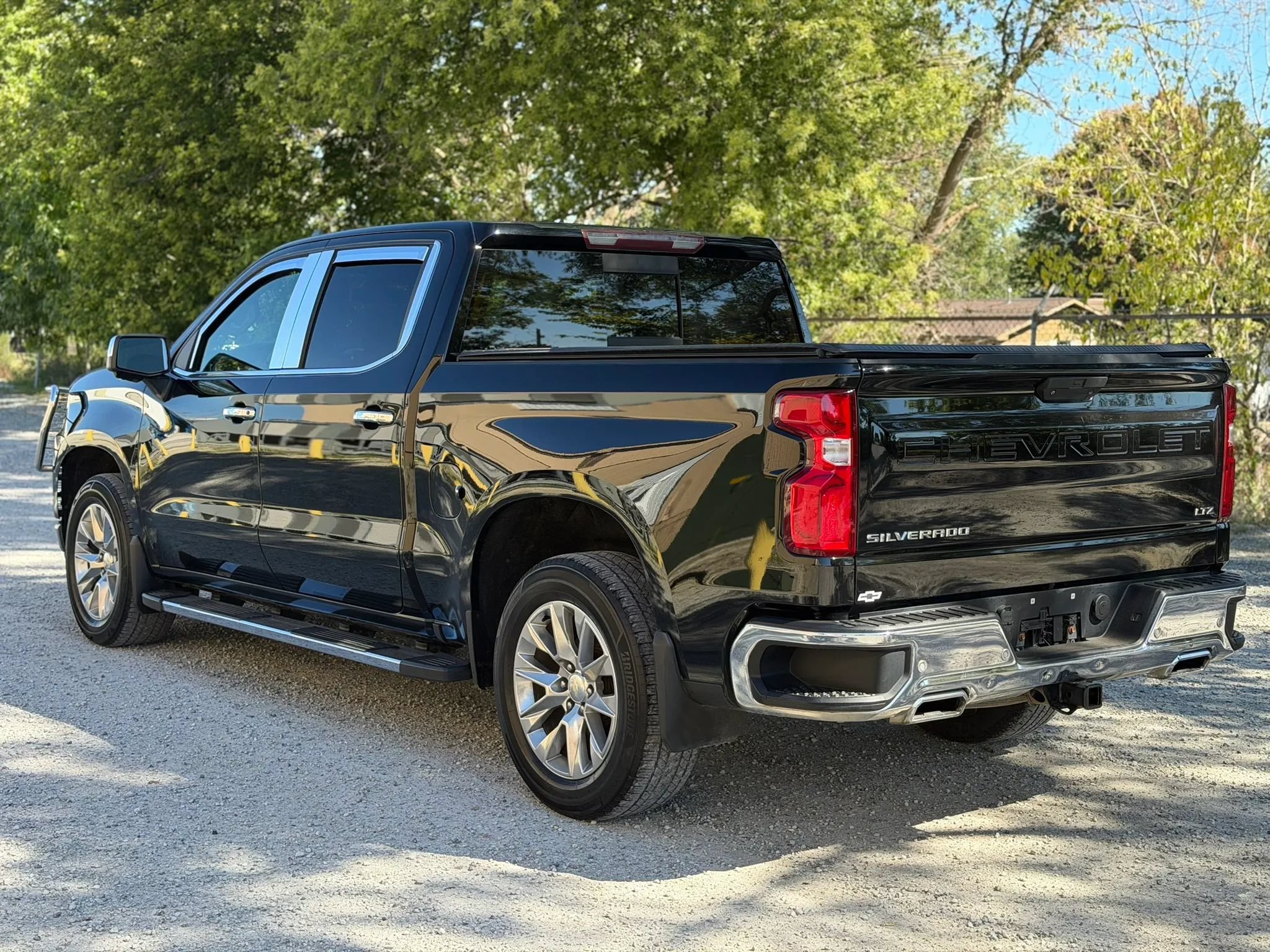 Used 2019 Chevrolet Silverado 1500 LTZ w/ LTZ Premium Package AWD/4WD image 7