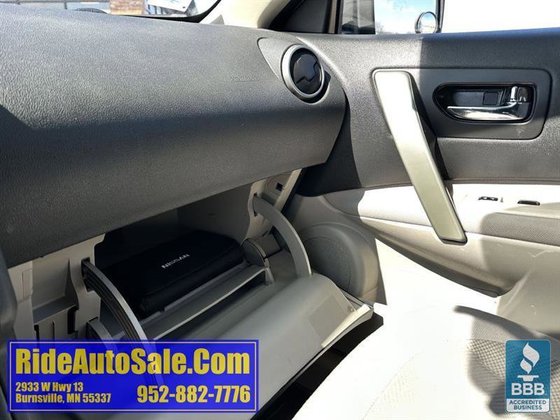 Used 2013 Nissan Rogue S w/ Special Edition Pkg image 30