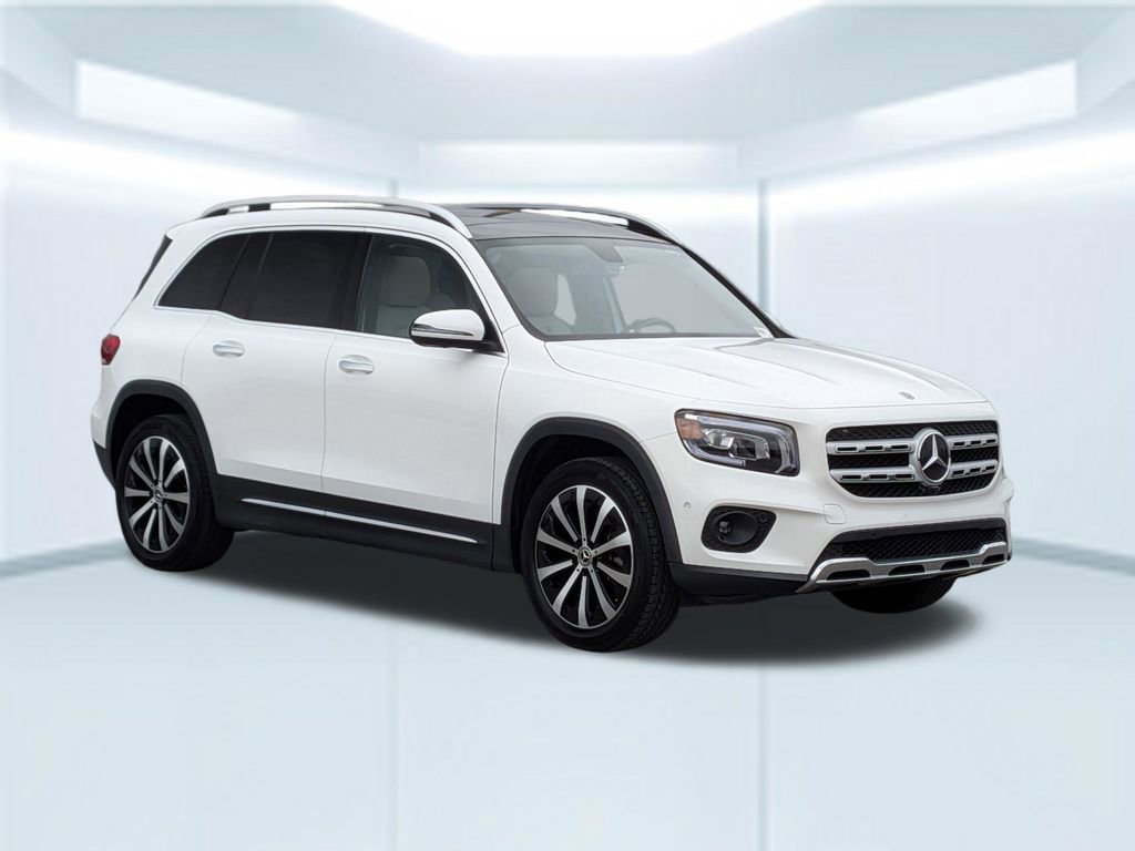 Used 2023 Mercedes-Benz GLB 250 image 8