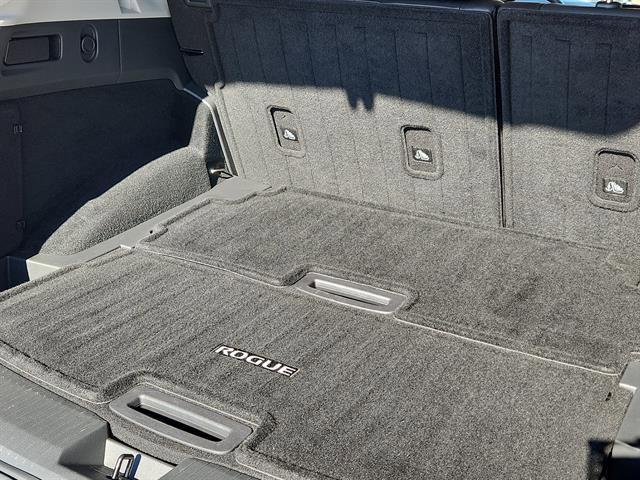 Used 2021 Nissan Rogue SL w/ Premium Package image 26