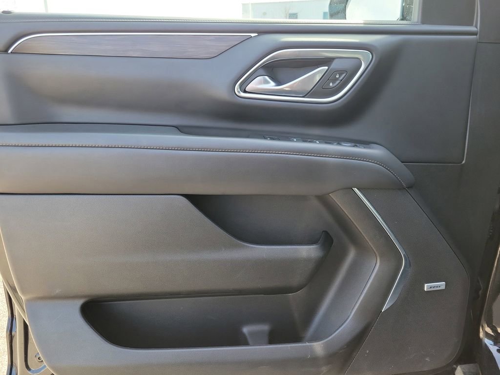 Used 2024 Chevrolet Suburban LT AWD/4WD image 18