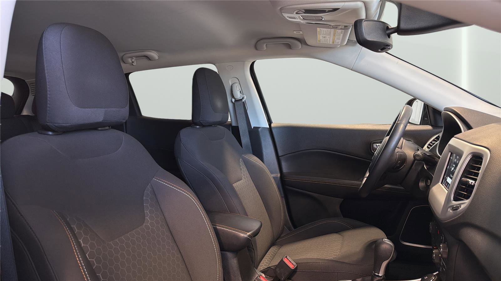 Used 2019 Jeep Compass Sport AWD/4WD image 14