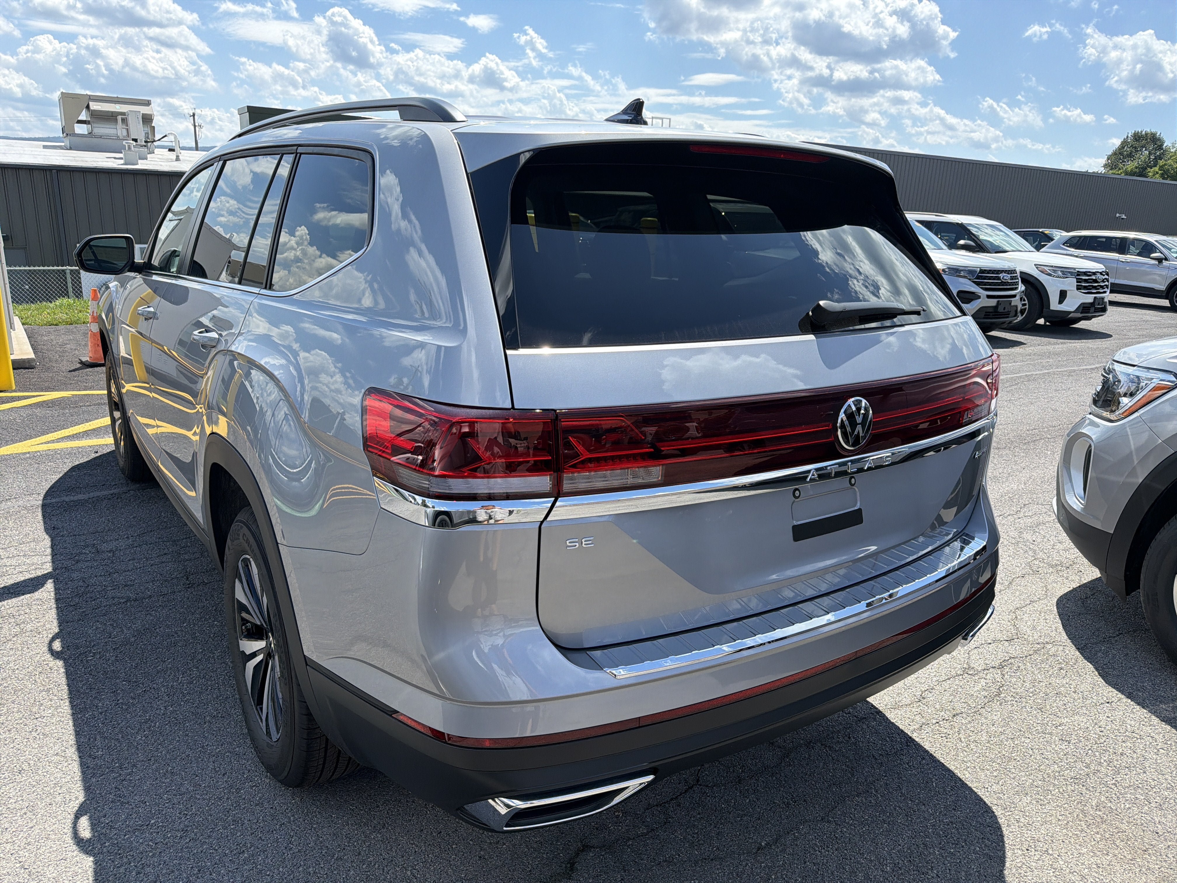 New 2026 Volkswagen Atlas SE AWD/4WD image 5