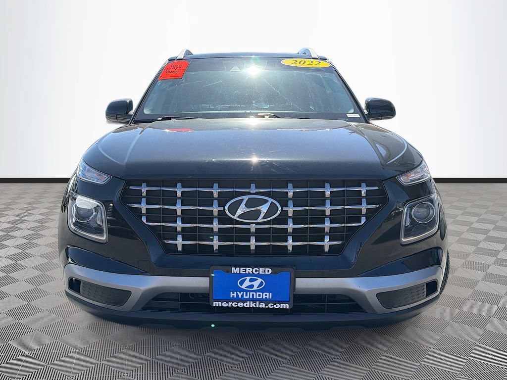 Used 2022 Hyundai Venue SEL w/ Cargo Package FWD image 2