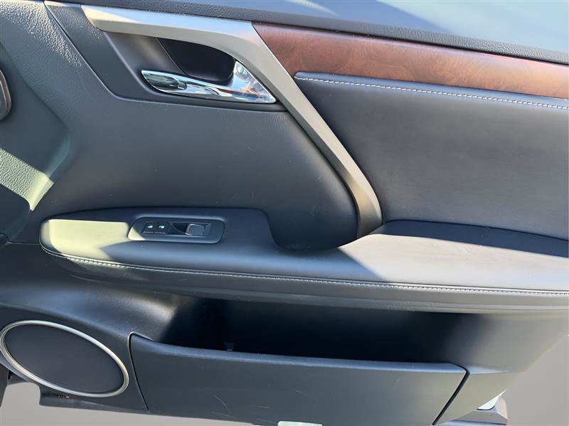 Used 2020 Lexus RX 350L FWD image 34