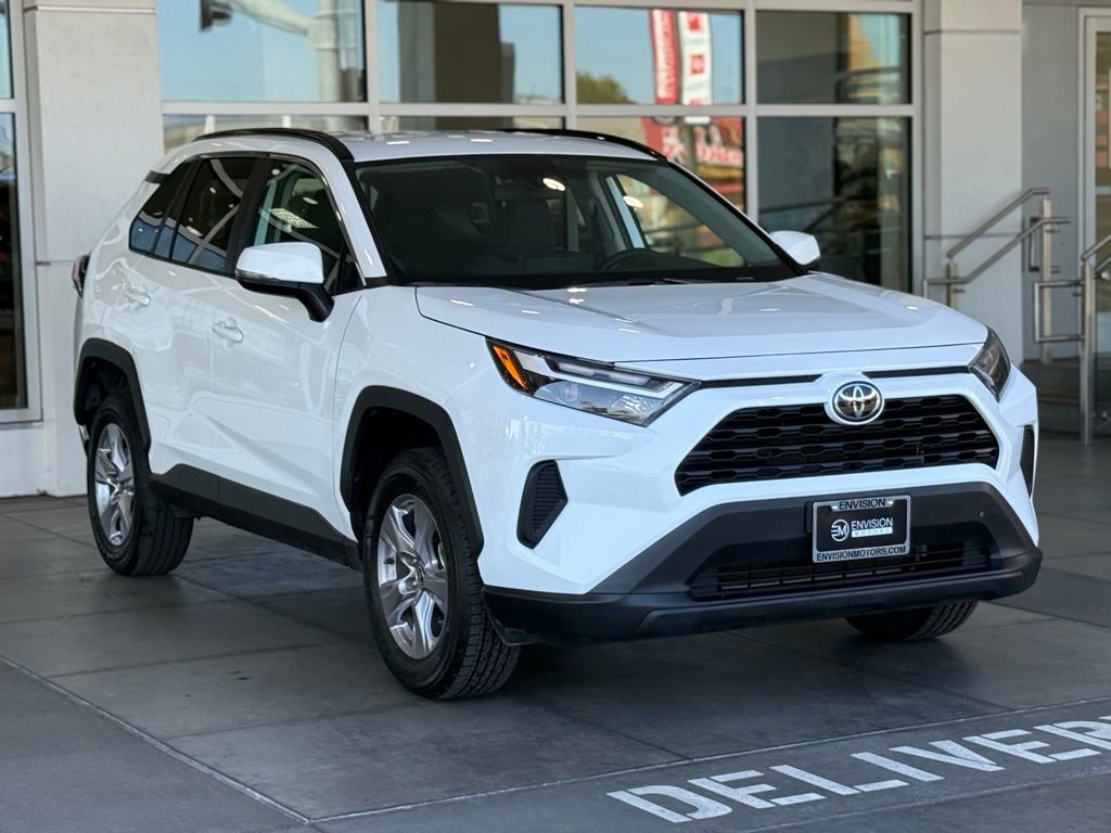 Certified 2025 Toyota RAV4 XLE FWD image 8