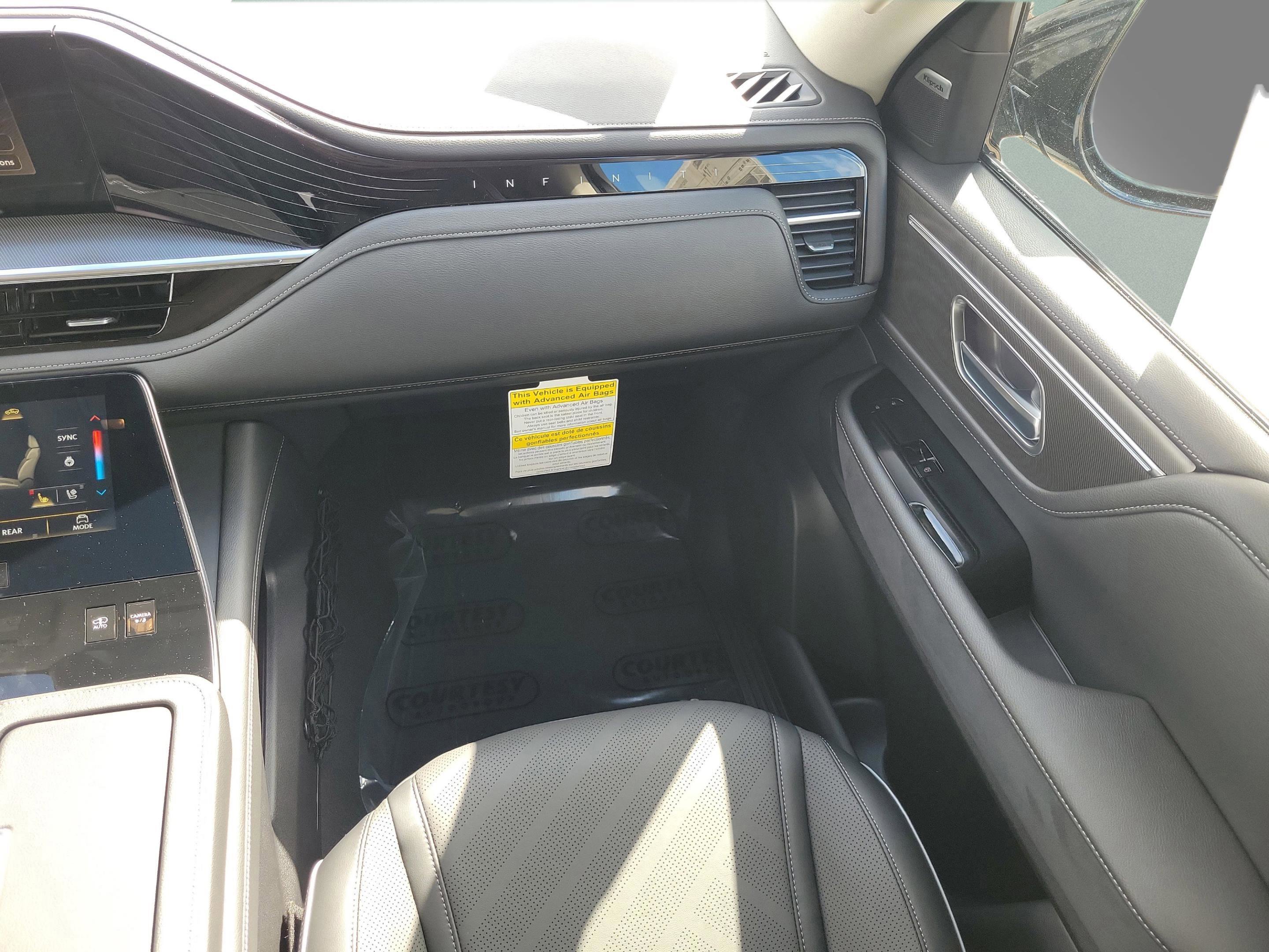 New 2026 INFINITI QX80 Luxe image 28