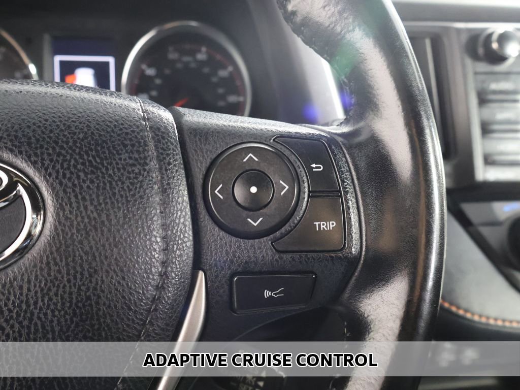 Used 2018 Toyota RAV4 SE w/ All Weather Liner Package image 4