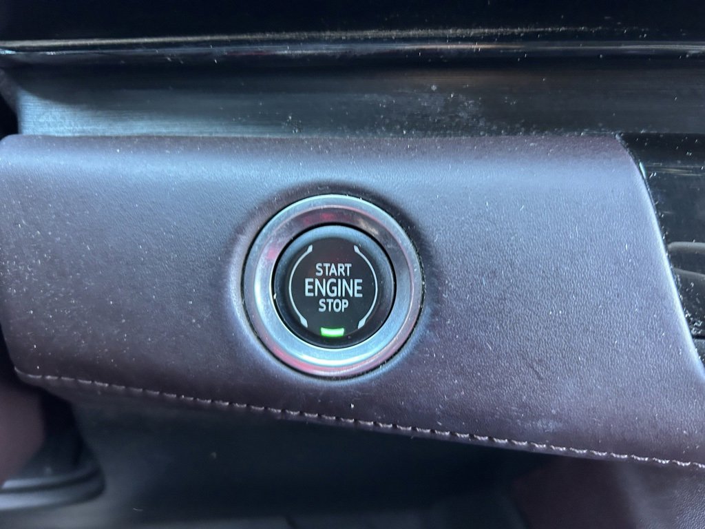 Used 2023 Cadillac Escalade ESV Sport Platinum image 35