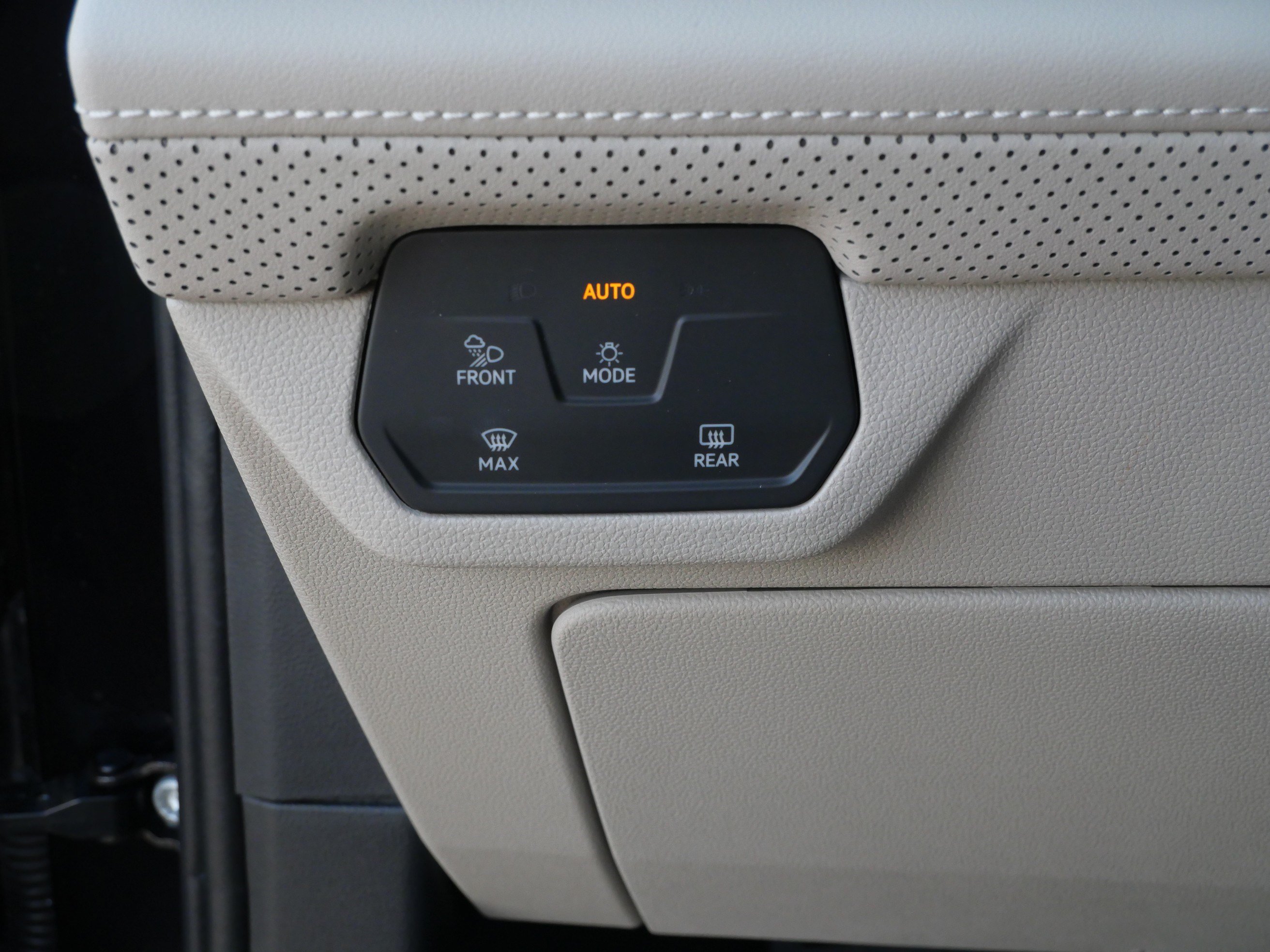Certified 2026 Volkswagen Atlas SE AWD/4WD image 27