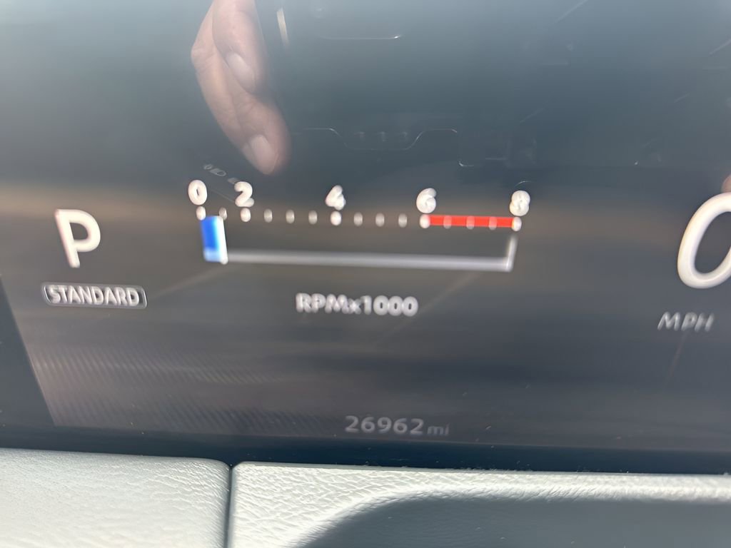 Used 2025 Nissan Armada PRO-4X image 26