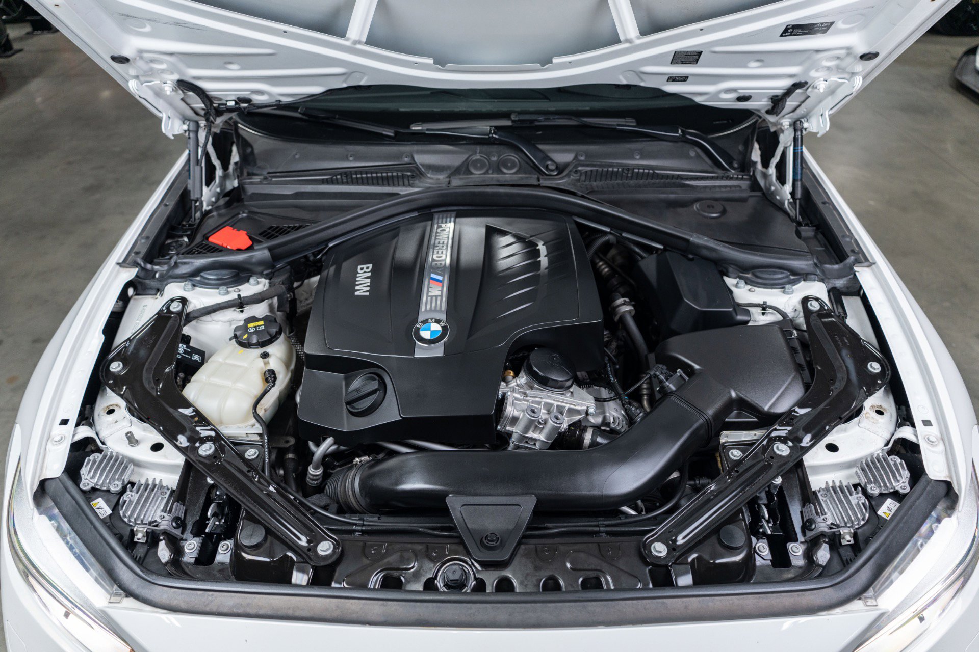 Used 2016 BMW M2 RWD image 16