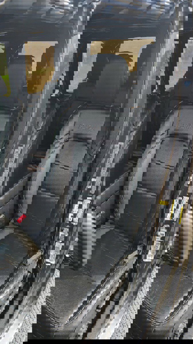 Used 2018 Jeep Wrangler Unlimited Sahara image 17