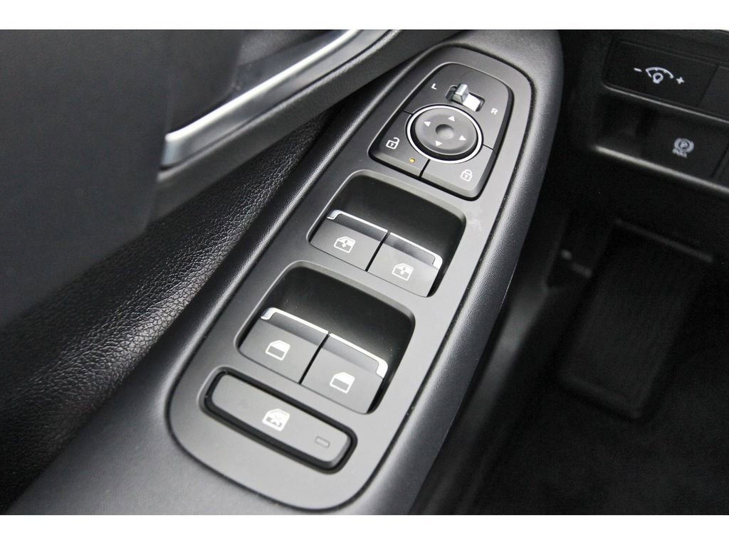 Certified 2025 Hyundai Sonata SEL image 25