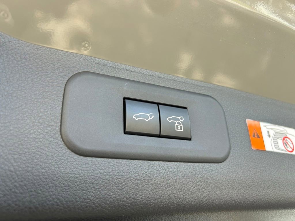 Used 2025 Lexus TX 500h AWD w/ Technology Package image 47