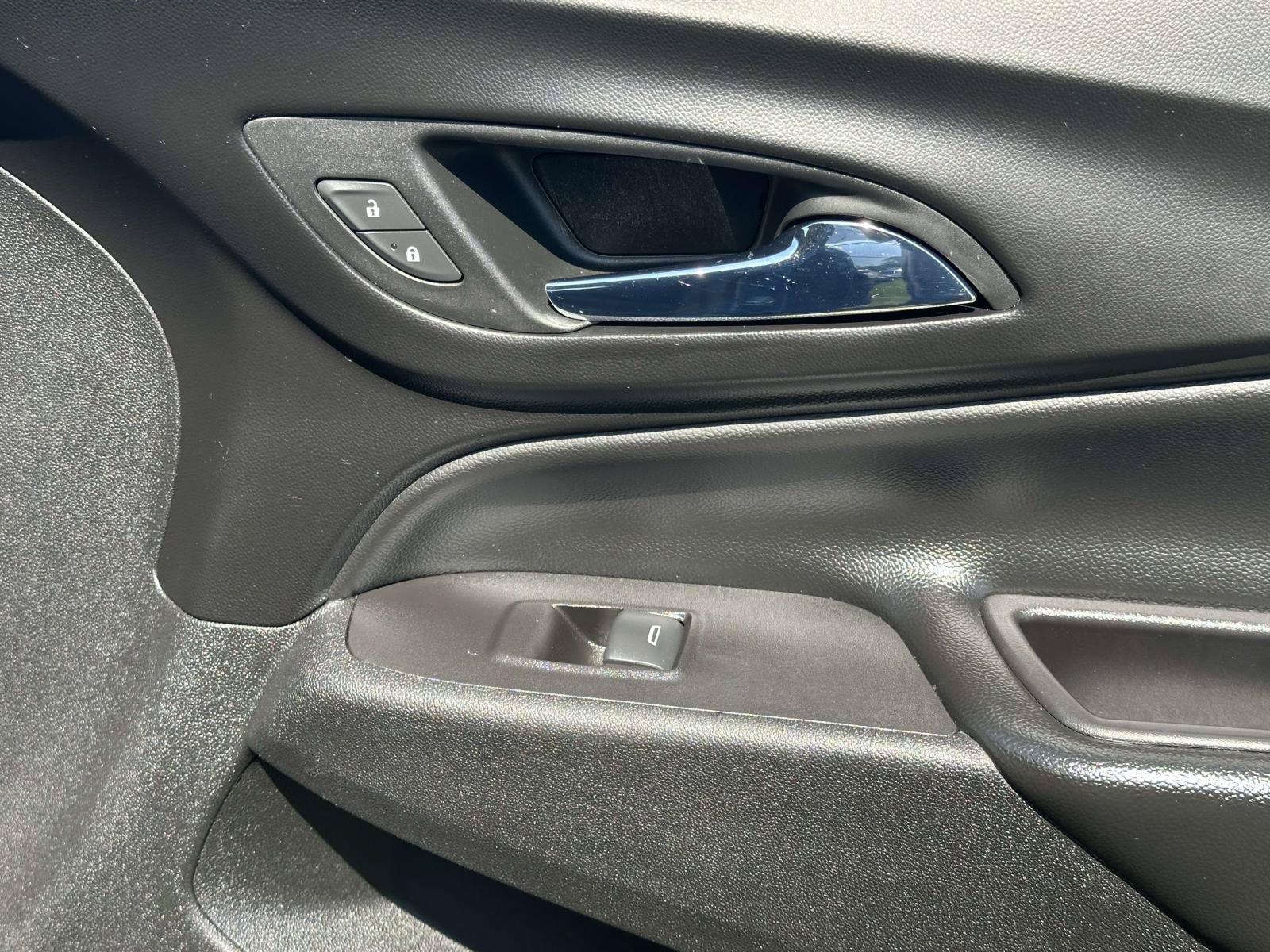 Used 2019 Chevrolet Equinox LT FWD image 21
