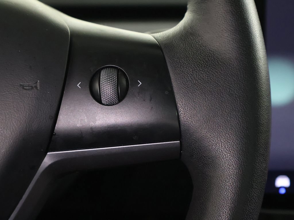 Used 2023 Tesla Model 3 Standard Range RWD image 37