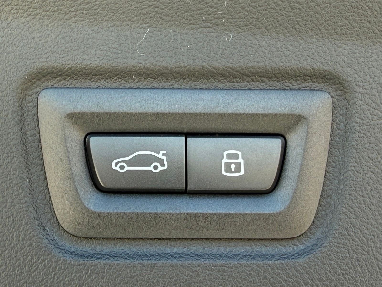 New 2026 BMW i4 eDrive40 RWD image 17