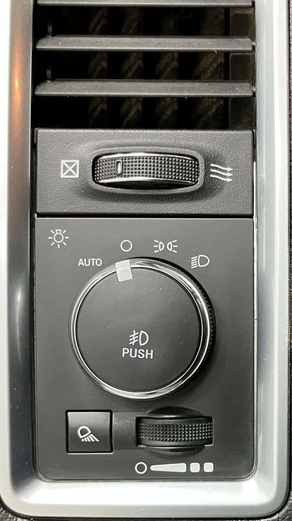 Used 2018 RAM 1500 Big Horn AWD/4WD image 32