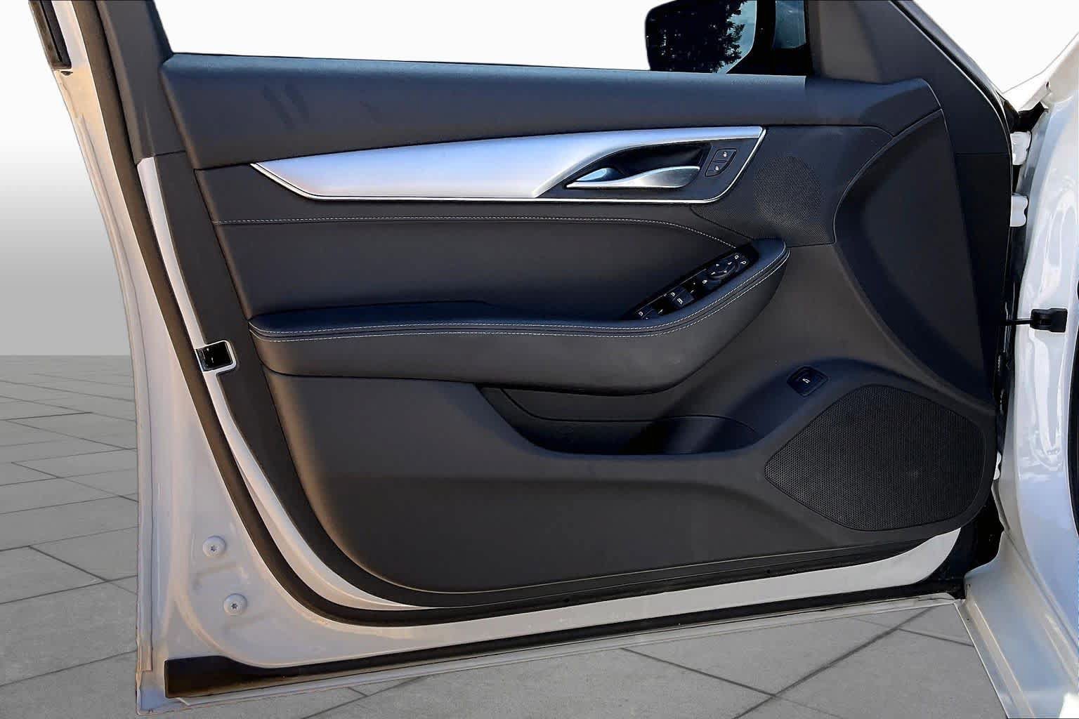 Used 2023 Cadillac CT5 Luxury w/ Cold Weather Package RWD image 43
