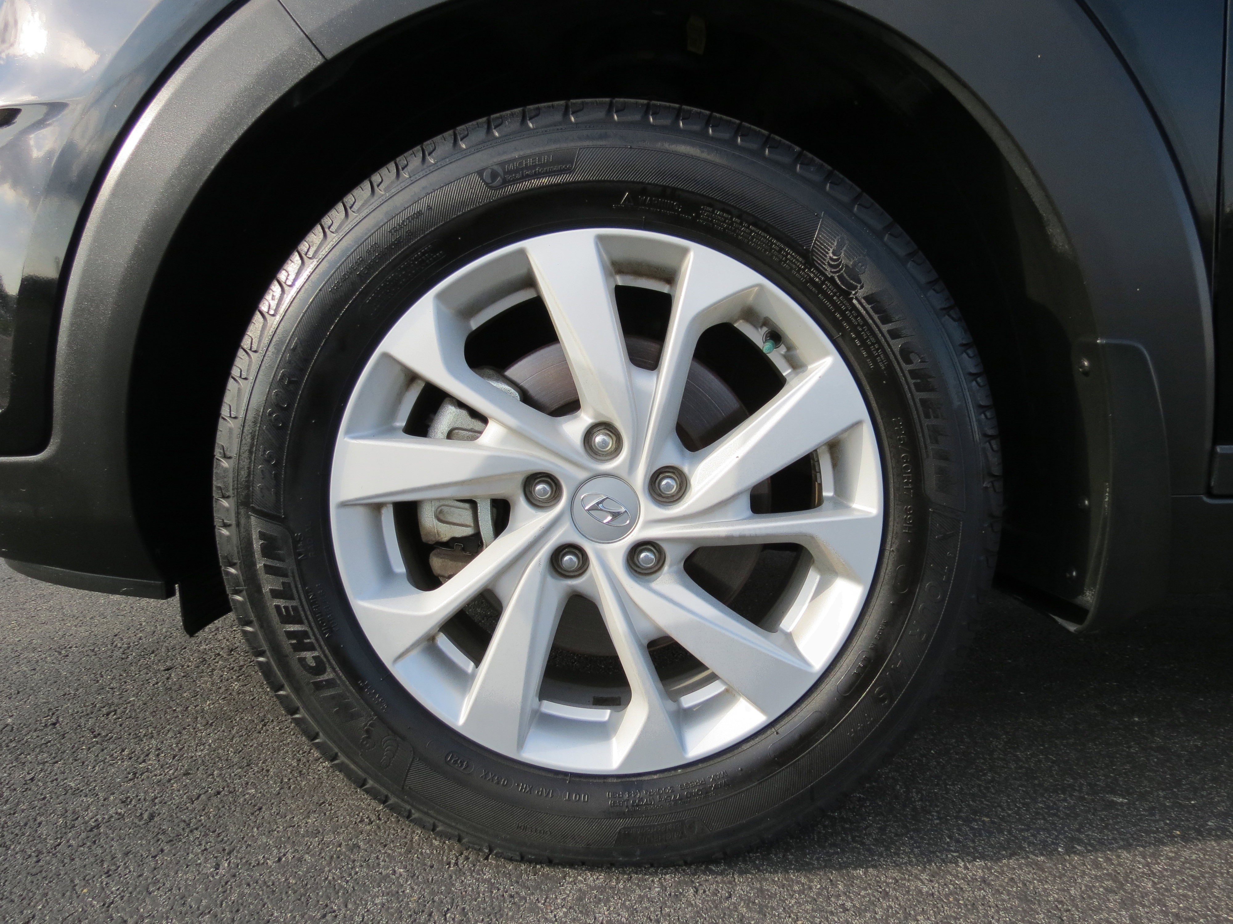 Used 2019 Hyundai Tucson Value FWD image 10