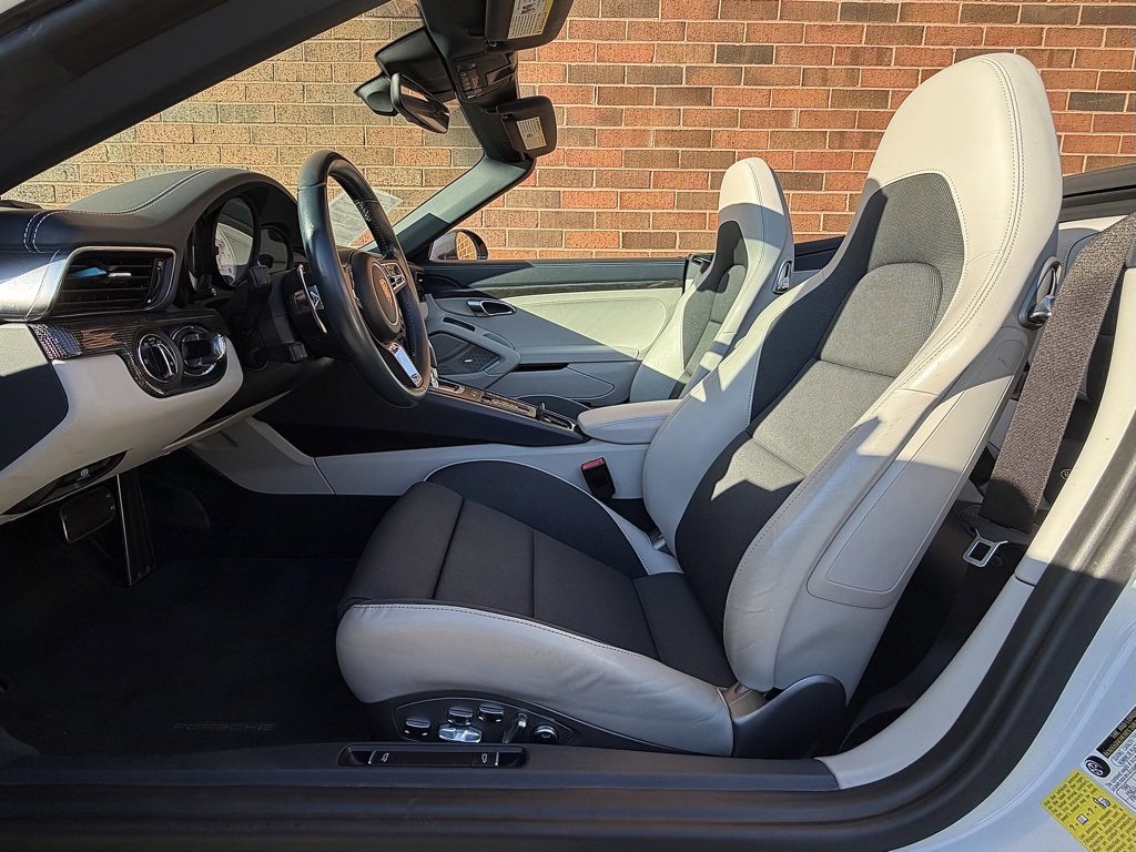 Certified 2019 Porsche 911 Turbo S image 5