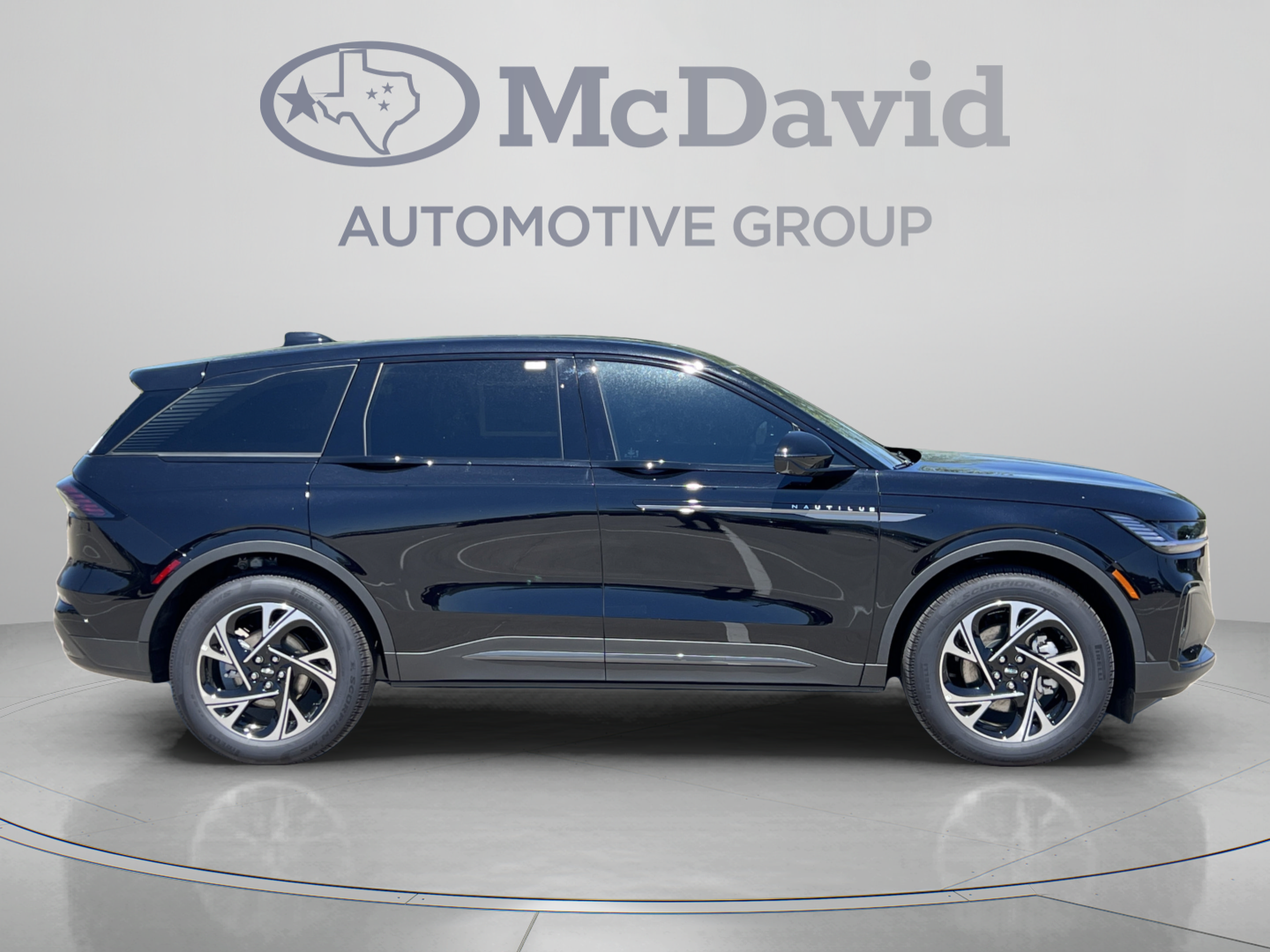 New 2025 Lincoln Nautilus Premier w/ Equipment Group 102A AWD/4WD image 8