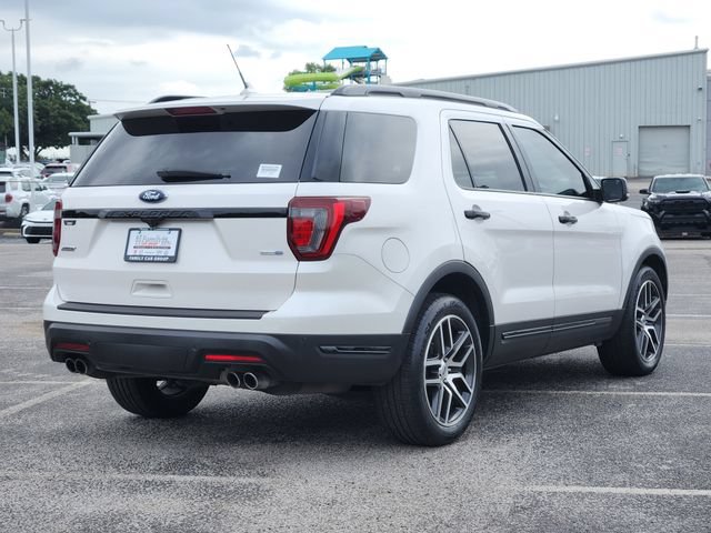 Used 2019 Ford Explorer Sport w/ Equipment Group 401A AWD/4WD image 4