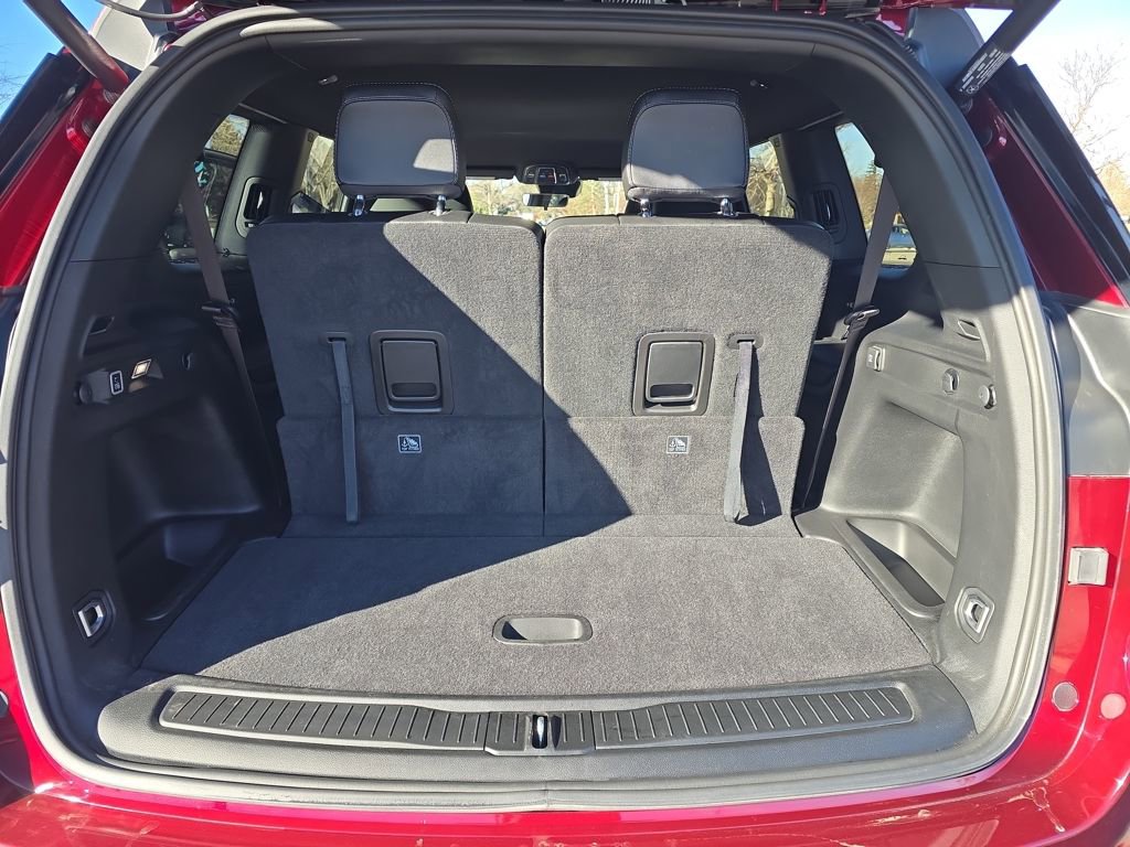 Used 2025 Jeep Grand Cherokee L Laredo image 23