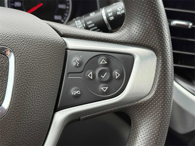 Used 2021 GMC Acadia SLE image 12