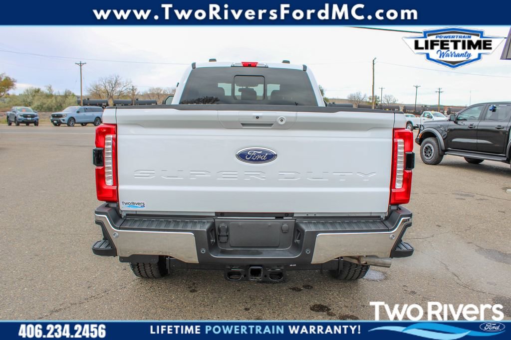Used 2025 Ford F350 Lariat w/ FX4 Off-Road Package image 9