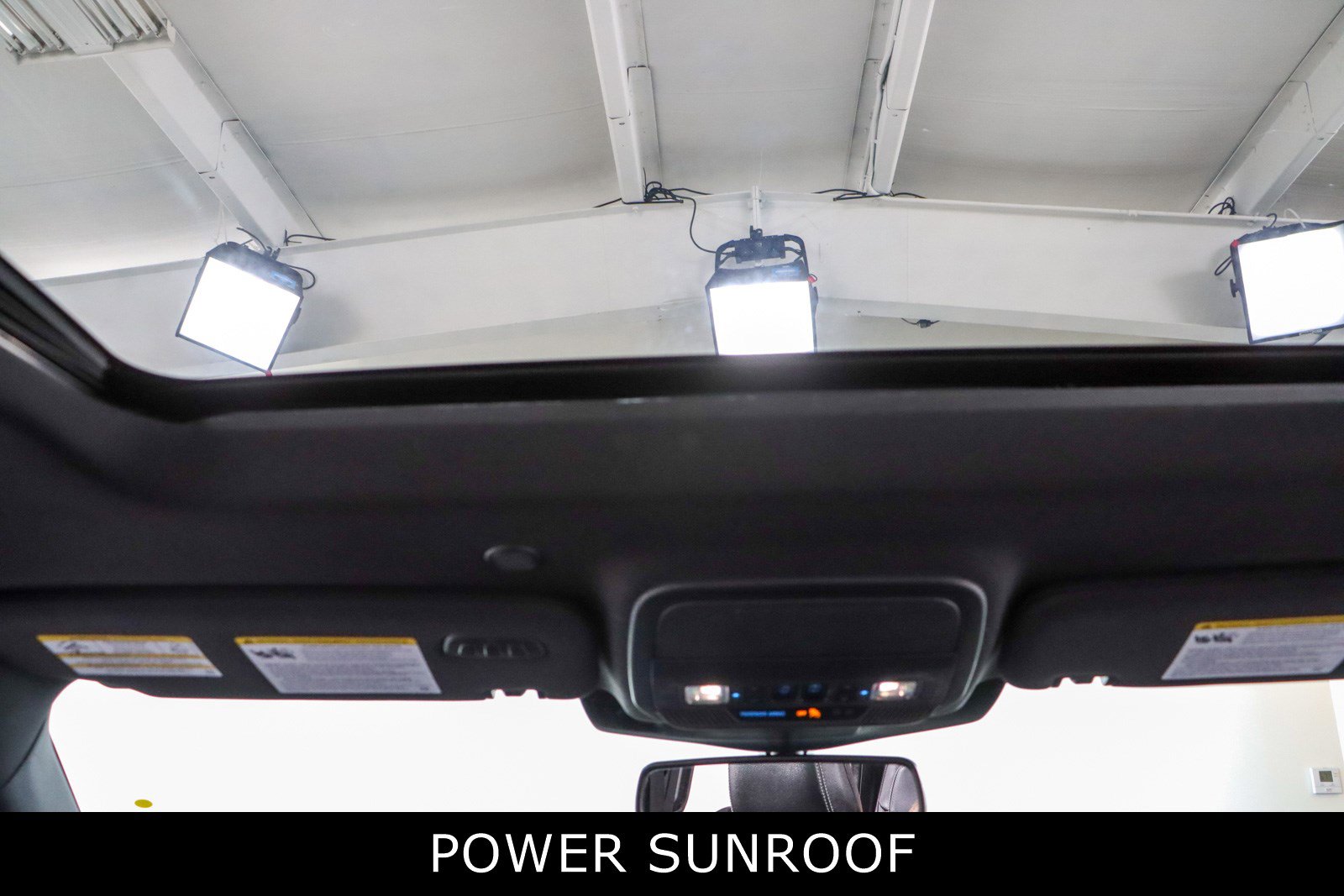 Used 2023 Ford Explorer ST w/ Technology Package image 21