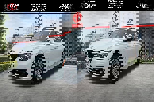 Used 2018 BMW 330e image 1