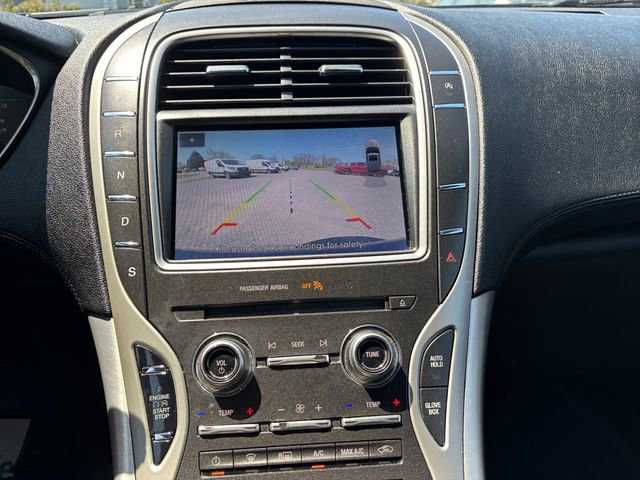 Used 2019 Lincoln Nautilus Premier image 20