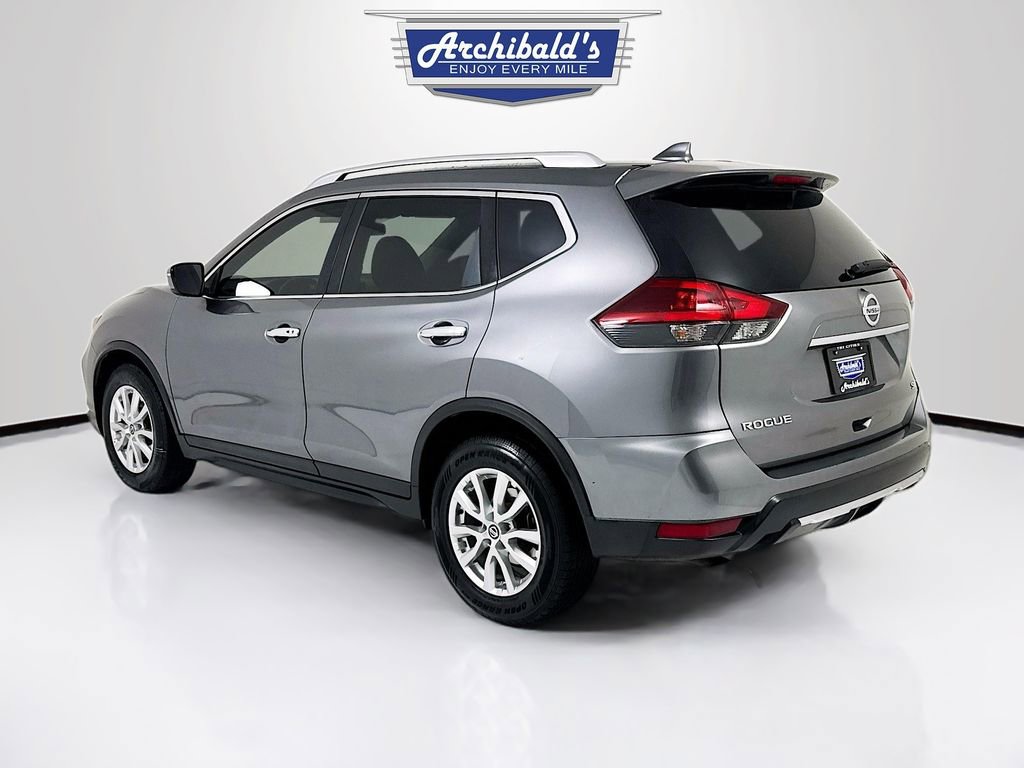Used 2018 Nissan Rogue SV image 5