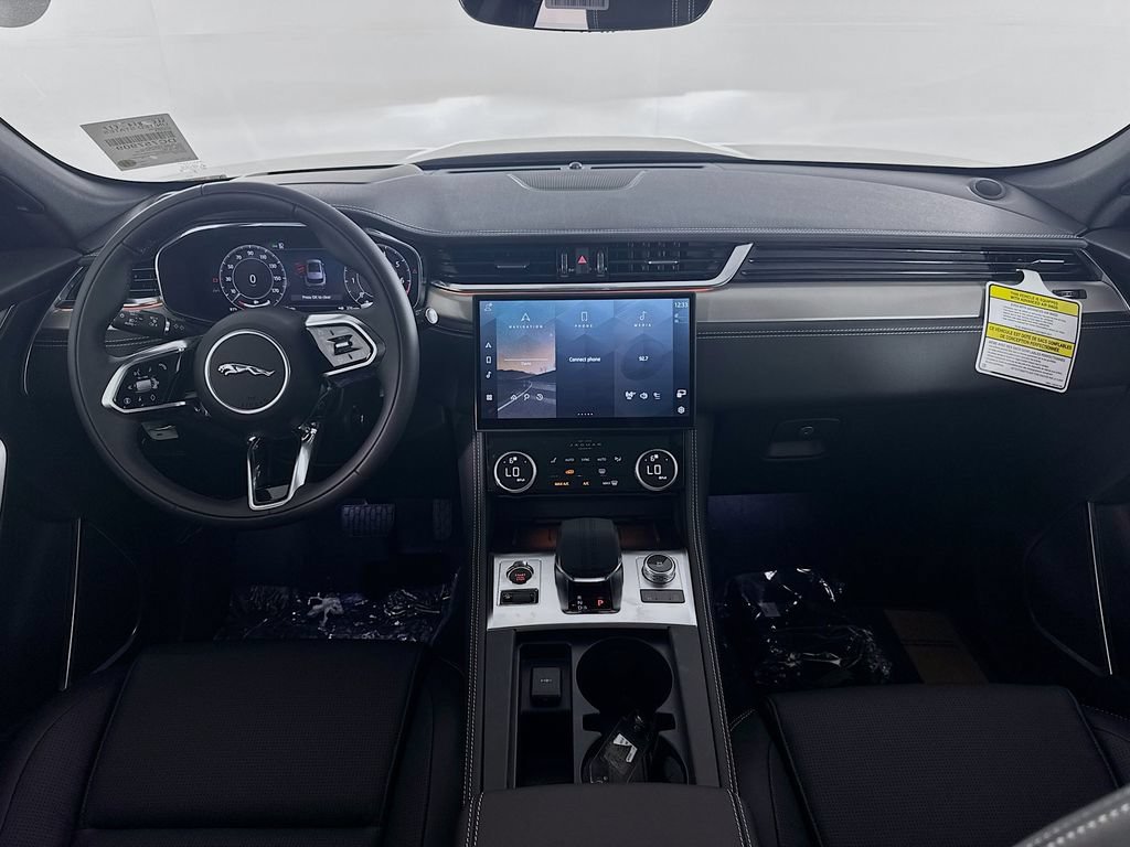 New 2026 Jaguar F-PACE R-Dynamic S AWD/4WD image 22